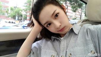 李沁自拍生活照,镜头下的清新日常